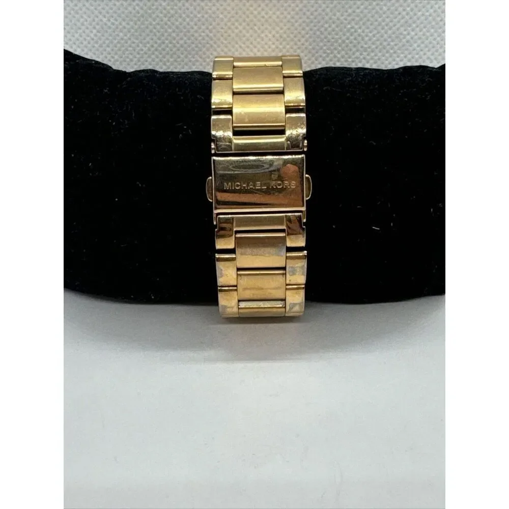 Michael Kors Blair MK5263 Women's Stainless Steel Analog Dial Wrist Watch JNA376